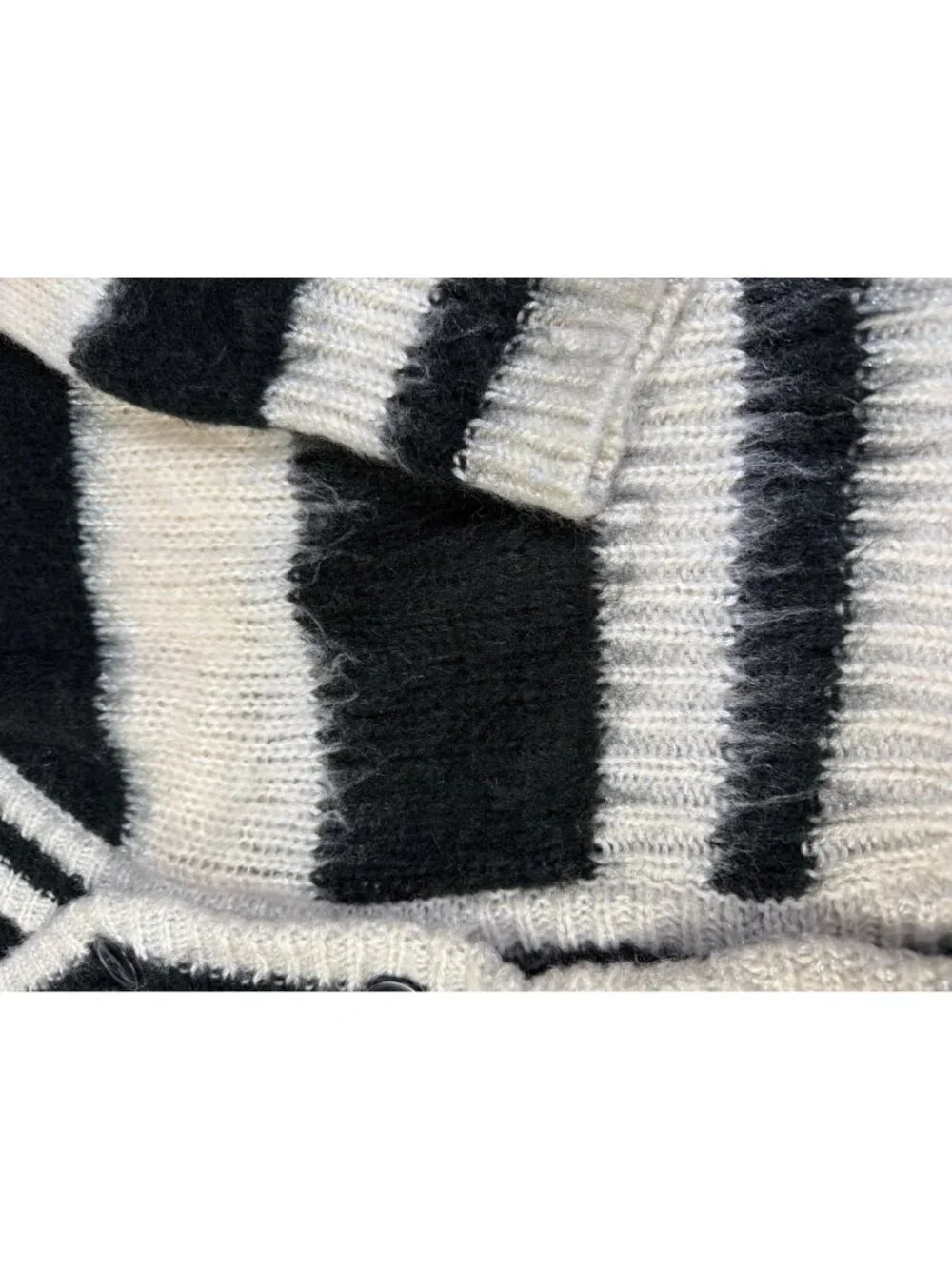 Steve Madden Black & White Striped Knit Cardigan Sweater L